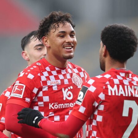 Mainz: Henriksen fordert einen neuen Stürmer