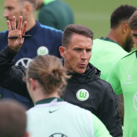 Die Chefs schauen zu, Umarmung für Majer: So lief das erste Bauer-Training