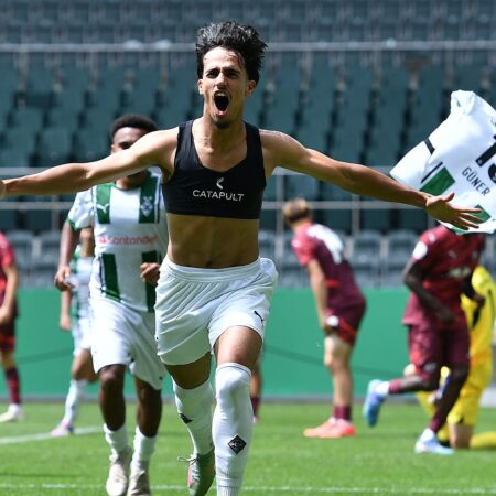 Argentinier baggern an Gladbachs Titelheld Güner