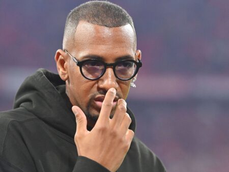 Nach FanProtesten Boateng hospitiert doch nicht beim FC Bayern KEI Fußball
