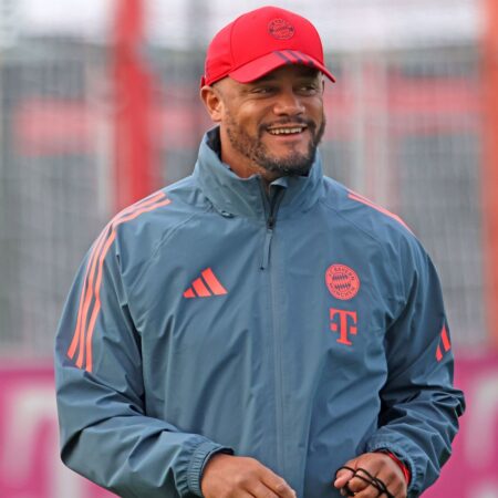 Kompany: „Es ist fast ein eigener Pokal“
