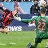 Beeindruckende Effizienz Vollblutstürmer Burkardt als neue Lebensversicherung KEI Fußball
