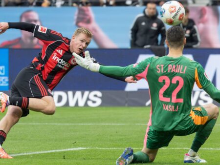 Beeindruckende Effizienz Vollblutstürmer Burkardt als neue Lebensversicherung KEI Fußball