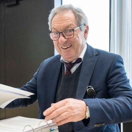 Pyro in Gold: Frankfurts ungewöhnlicher Abschiedsgruß an Nachreiner