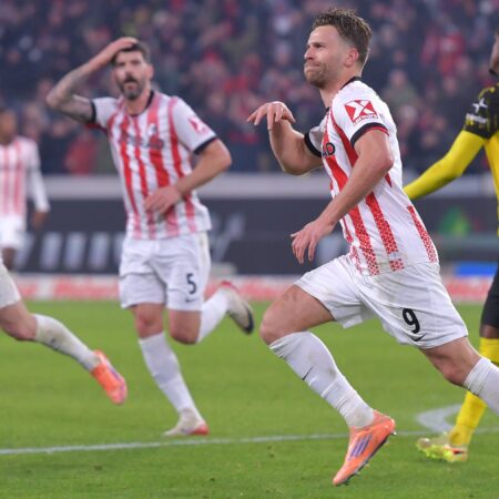 Höler gibt nach Traumtor ein Weihnachtsziel aus