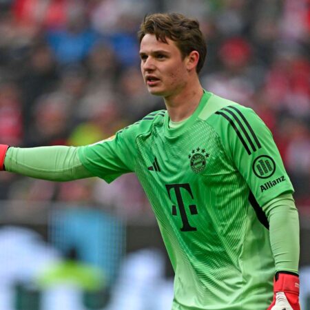 Kompany erklärt Urbig-Einsatz – und Karls Blitzheilung