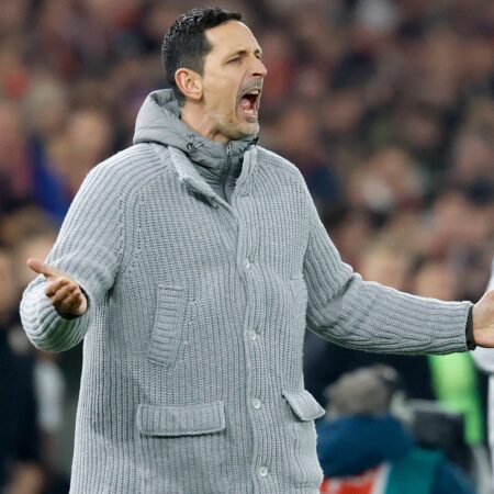 Deutliche Töne: Toppmöller packt die Samthandschuhe ein