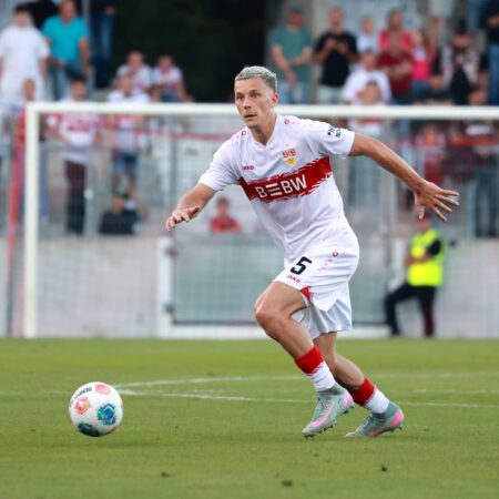 Leihgeschäft mit Kaufoption: Augsburg eist Keitel vom VfB los