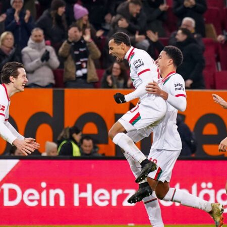 Claude-Maurice: Ein Zaubertor als Befreiung