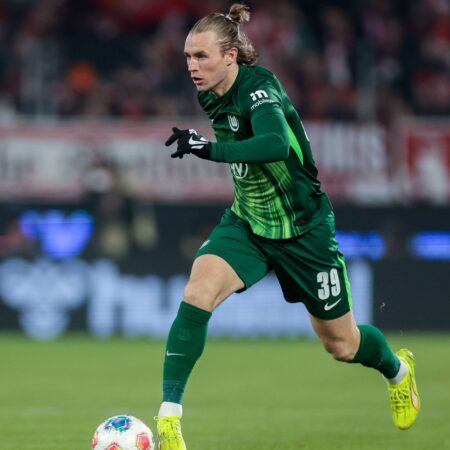 Wer überträgt Wolfsburg gegen Borussia Dortmund live im TV & Stream in Österreich?