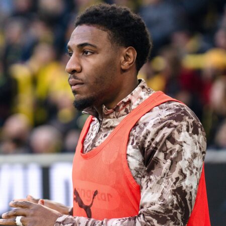 Nach drei Jahren auf St. Pauli: Afolayan zieht es nach Blackburn