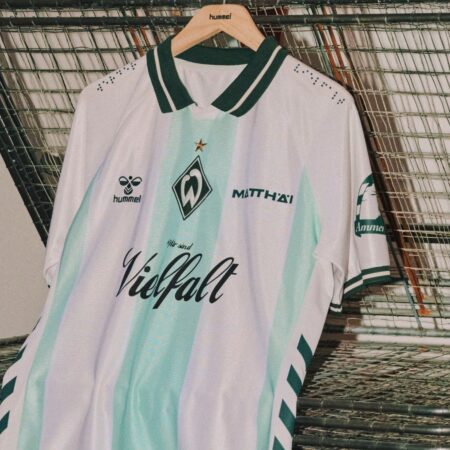 Zum Jubiläum: Werder präsentiert Sondertrikot für den Aktionsspieltag