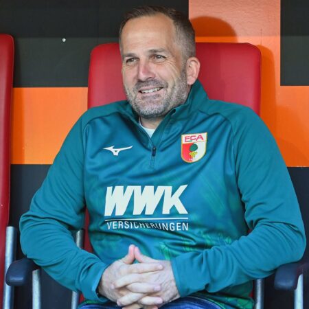 Augsburg-Spieler sprechen sich deutlich für Baum-Verbleib aus
