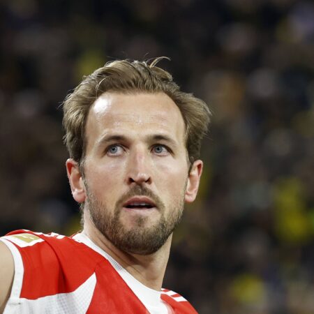 Wer überträgt St. Pauli gegen Bayern München heute live im TV und Stream in Österreich?