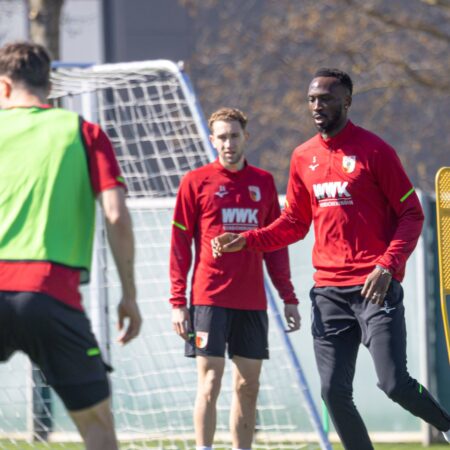 Baum: 98 Meter und alles auf Grün