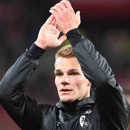 Lienhart muss sich kneifen, Schuster will nicht verharren