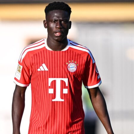 Kein Vertrag bei Bayern: Wieso spielt Ndiaye gegen Jeju?