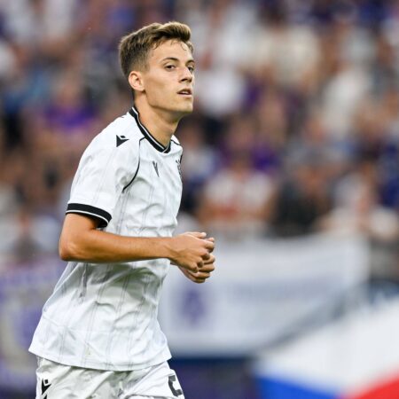 Nach Rückzug im El-Mala-Poker: Dortmund holt Konstantelias