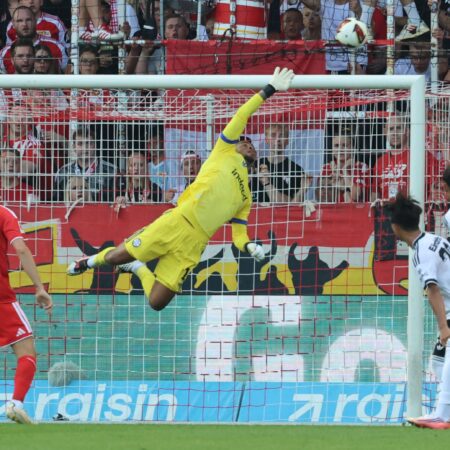 Aus der kalten Hose in die heiße Hütte: Viel Lob nach Atubolus Eintracht-Debüt