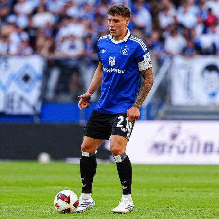Auch Poulsen war für Remberg als neuen HSV-Kapitän